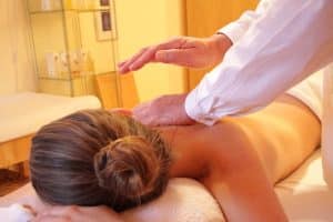 technique de massage relaxante Ardèche